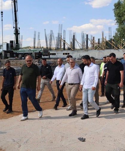 Vali Çelik, Karlıova'daki eğitim yatırımlarını yerinde inceledi