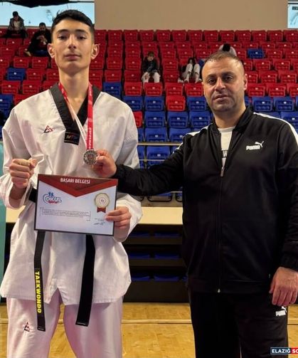 Elazığlı Taekwondocular Sivas’taki Şampiyonadan Derecelerle Döndü