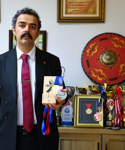 Milli Atlı Okçu Bay İspanya'da Avrupa şampiyonu oldu