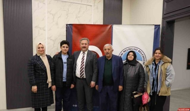 Başkan Palancıoğlu, belediye meclis üyeleri ve aileleriyle iftarda buluştu