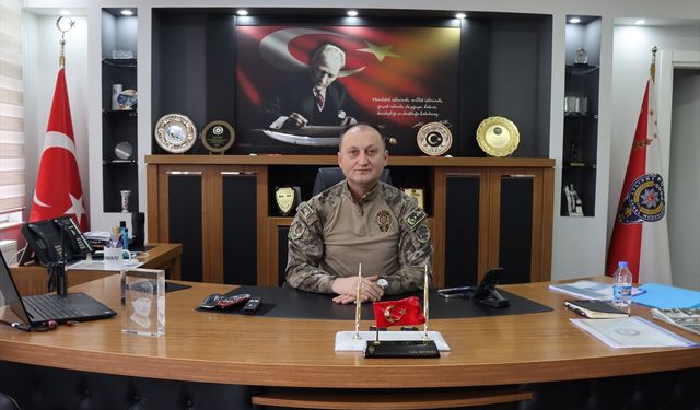 Erzincan Emniyet Müdürü Zafer Baybaba, AA'nın "Yılın Kareleri" oylamasına katıldı