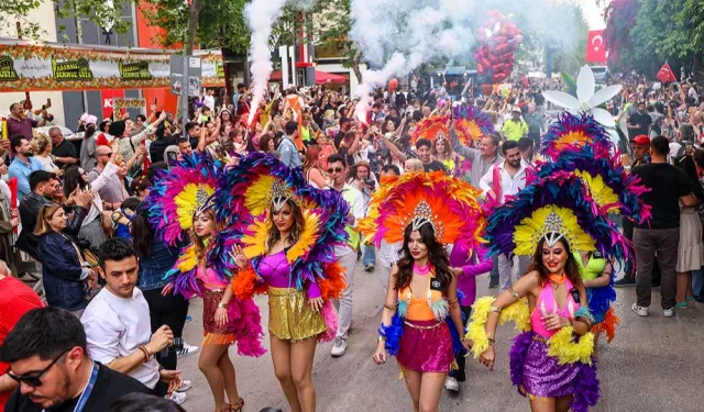 Adana'da dolu dolu karnaval... Portakal Çiçeği Karnavalı 4 Nisan'da