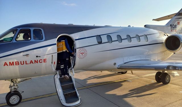 Ağrı'da prematüre doğan bebek ambulans uçakla Ankara'ya nakledildi