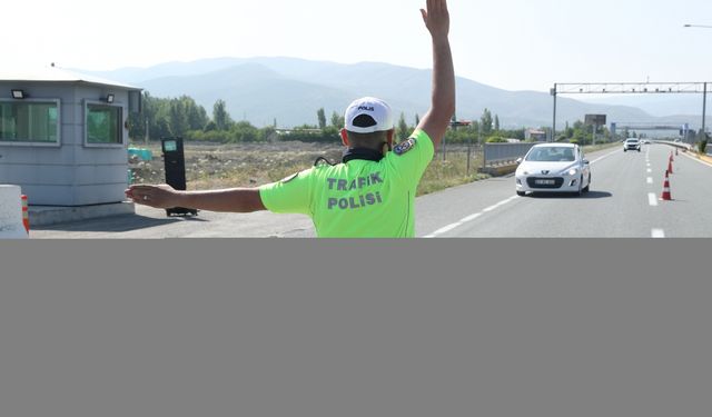 Erzincan'da bayram tatili nedeniyle trafik denetimleri artırıldı