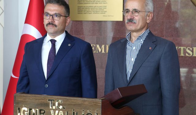 Ulaştırma ve Altyapı Bakanı Uraloğlu, Iğdır'da ziyaretlerde bulundu