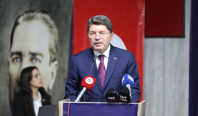 Adalet Bakanı Tunç, Hakkari'de AK Parti İl Danışma Meclisi Toplantısı'nda konuştu: