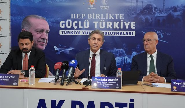 AK Parti Genel Başkan Yardımcısı Demir, Bingöl'de 'Türkiye Yüzyılı Buluşmaları' programında konuştu:
