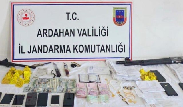 Ardahan merkezli 4 ilde hayvan ticaretinde dolandırıcılık iddiasıyla 4 kişi tutuklandı