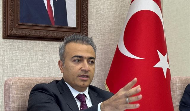 Ardahan Valisi Hayrettin Çiçek güvenlik güçlerinin düzensiz göçle mücadele çalışmalarını anlattı: