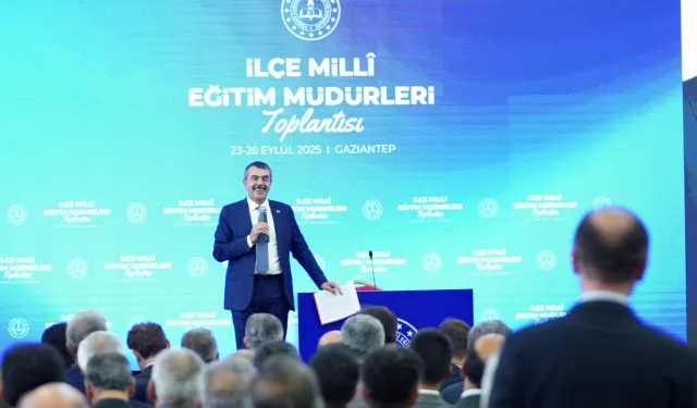 Bakan Tekin, Gaziantep'te ilçe müdürlerini dinledi