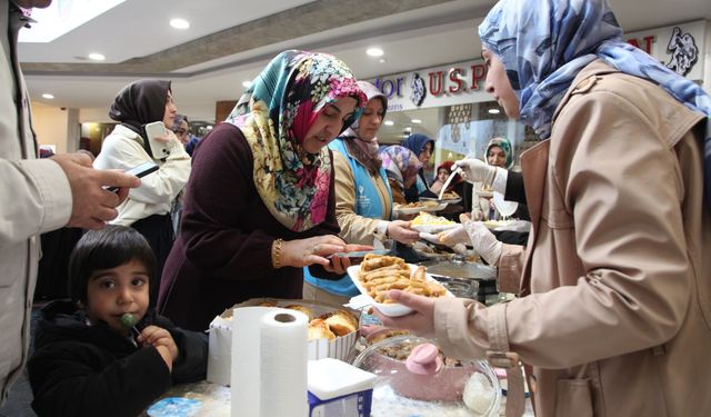 Ahlat'ta Gazze'ye destek için kermes yapıldı