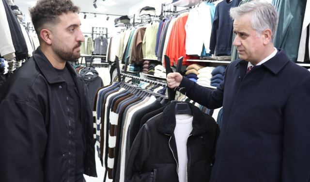 AK Parti Genel Başkan Yardımcısı Yalçın, Ağrı'da esnafı ziyaret etti: