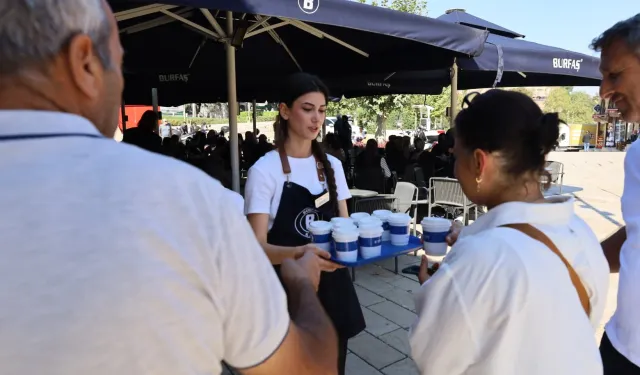 Bursa'da BURFAŞ'tan çarşı esnafına kahve ikramı