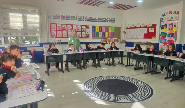 Buse Bilim Kolejinden 'Aile Yılı' kapsamında 'Eğitimde Ailenin Rolü' etkinliği