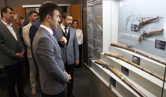 Erzincan'da '20. Yüzyıl Savaş Aletleri Sergisi' açıldı