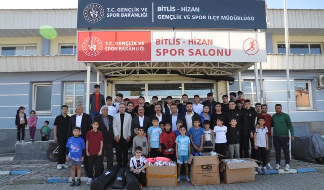 Hizan'da sporculara malzeme desteği