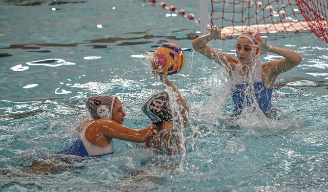 Sutopunda 16 Yaş Altı Kadınlar Cumhuriyet Kupası tamamlandı