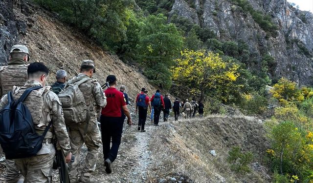 Tunceli'de kaybolan 2 kişi ekiplerin 13 saatlik arama çalışmasıyla bulundu