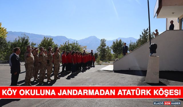 Köy Okuluna Jandarmadan Atatürk Köşesi