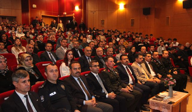 Ahlat'ta 'Atatürk'ü Anma Programı' düzenlendi