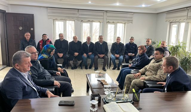 Bulanık Kaymakamı Koşansu, Erentepe beldesinde ziyaretlerde bulundu