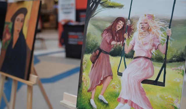 Erzurum'da şiddete karşı farkındalık oluşturmak amacıyla '25 Kadın, 25 Hikaye' sergisi açıldı