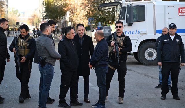 Kars'ta 6 yaşındaki çocuğun maganda kurşunuyla ölümüne ilişkin olay yerinde keşif yapıldı