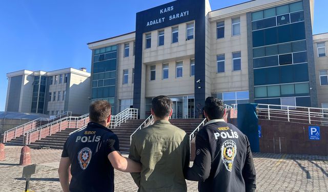 Kars'ta dolandırıcılık suçundan aranan hükümlü yakalandı