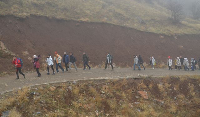 Muş'ta doğa yürüyüşü düzenlendi