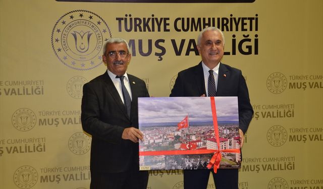 Muş'ta spor kulüplerine malzeme desteğinde bulunuldu