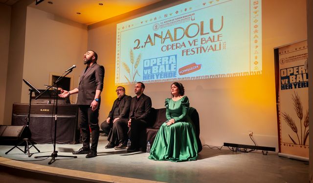 Tunceli'de 'Anadolu Ezgileri' konseri düzenlendi