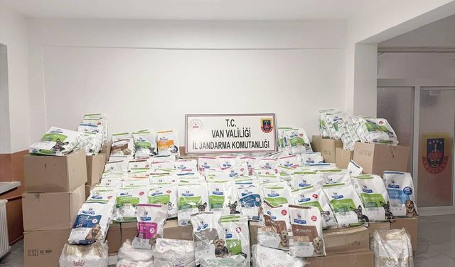 Van'da gümrük kaçağı malzemeler ele geçirildi