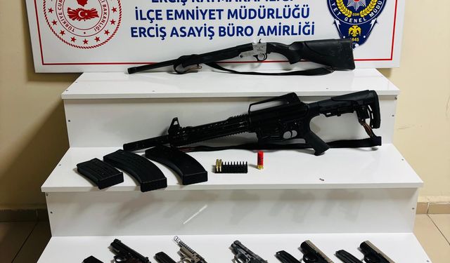 Van'da ruhsatsız silah ele geçirildi