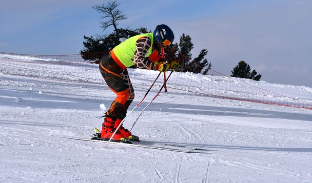 Alp Disiplini FIS Sarıkamış Cup Yarışları, Kars'ta başladı