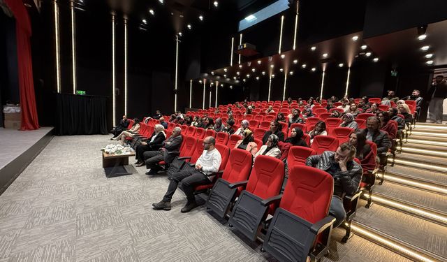 Atatürk Üniversitesi'nde 'Yeni Medya Çağında Yapay Zeka' konuşuldu