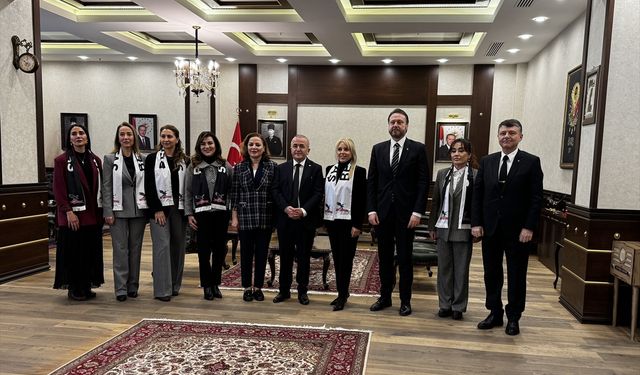 Beşiktaş Kulübünün 'İyiliğe Kanat Aç Projesi' kapsamında Elazığ'a gelen heyet, ziyaretlerini sürdürdü