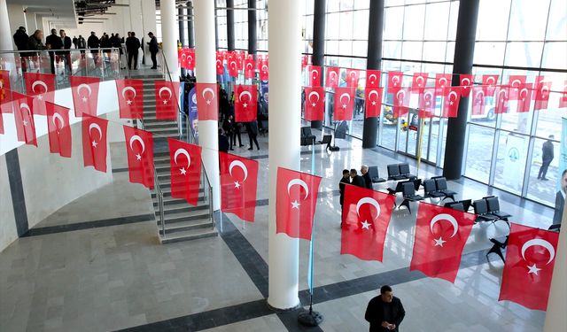 Bitlis Şehirlerarası Otobüs Terminali törenle hizmete alındı