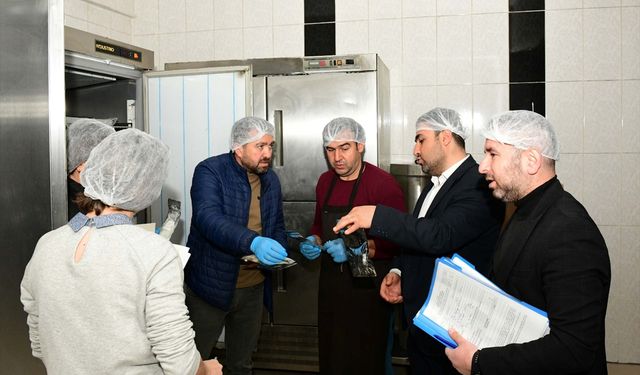 Çatak'ta okulların, kurumların ve öğretmenevinin yemekhaneleri denetlendi