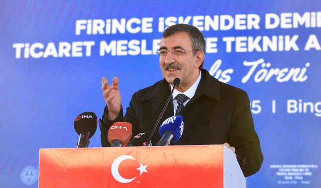 Cumhurbaşkanı Yardımcısı Yılmaz: '2025 yılı sonunda turizm gelirimizin 64 milyar dolara ulaşması beklenmektedir'