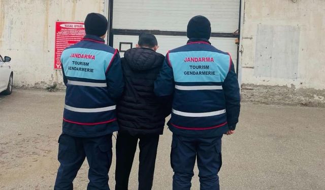 Erzurum'da 17 yıl kesinleşmiş hapis cezası bulunan firari yakalandı