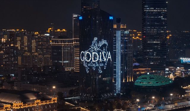Godiva 100. yıl kutlamalarına Şanghay'da devam etti