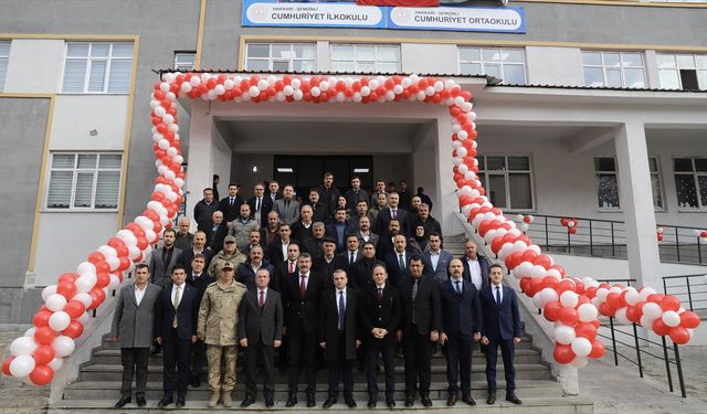 Hakkari yapımı tamamlanan kamu binaları açıldı
