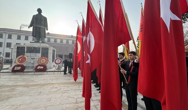 İsmet İnönü, vefatının 52. yılında memleketi Malatya'da anıldı