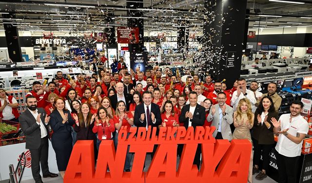 MediaMarkt yeni mağazasını Antalya'da açtı