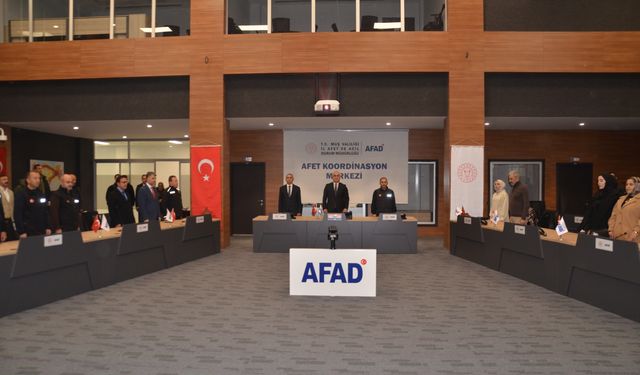 Muş'ta arama kurtarma eğitimi alan 309 AFAD gönüllüsüne sertifikaları verildi