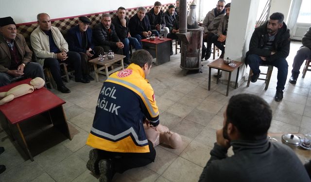 Muş'ta belde ve köylerdeki vatandaşlara yönelik ilk yardım eğitimi başlatıldı