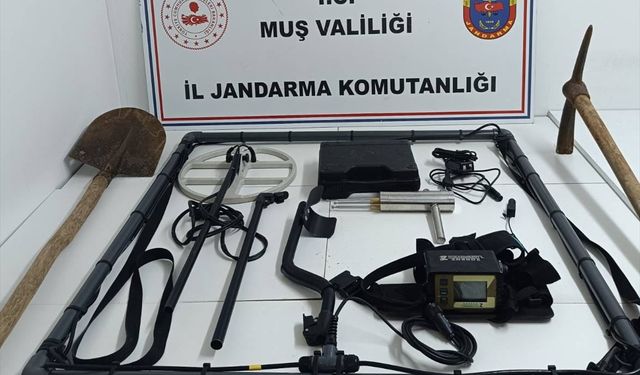 Muş'ta kaçak kazı yapan 4 şüpheli suçüstü yakalandı