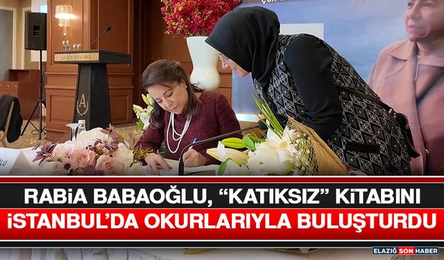 Rabia Babaoğlu, “Katıksız” Kitabını İstanbul’da Okurlarıyla Buluşturdu