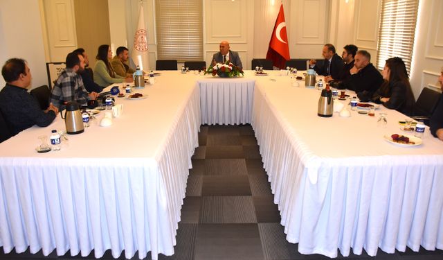 Van Milli Eğitim Müdürü Aras, basın mensuplarıyla bir araya geldi