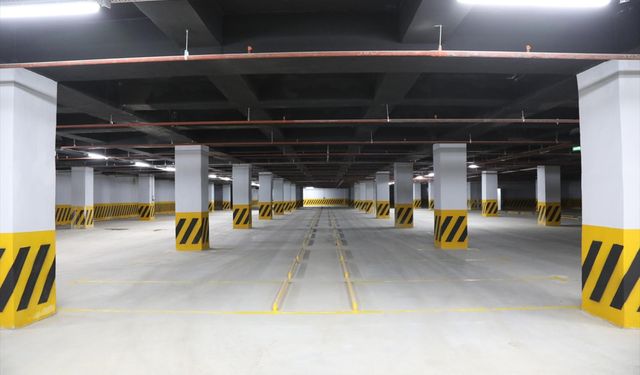 Van'da 200 araçlık kapalı otopark hizmete açıldı